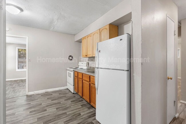 Photo - 10224 Lord Dr