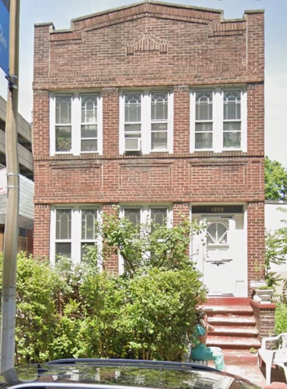 Photo - 1029 48th St Unidad 2 rear