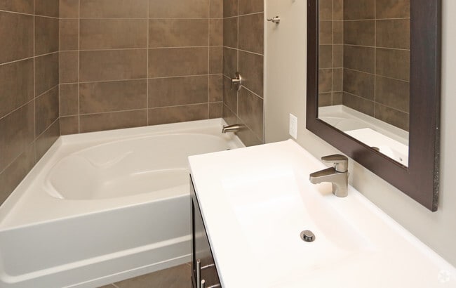 2BR, 2BA - 1,394 SF