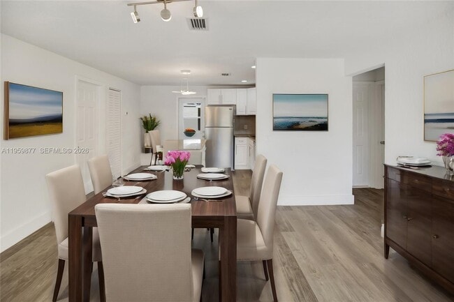 Photo - 2311 Fletcher St