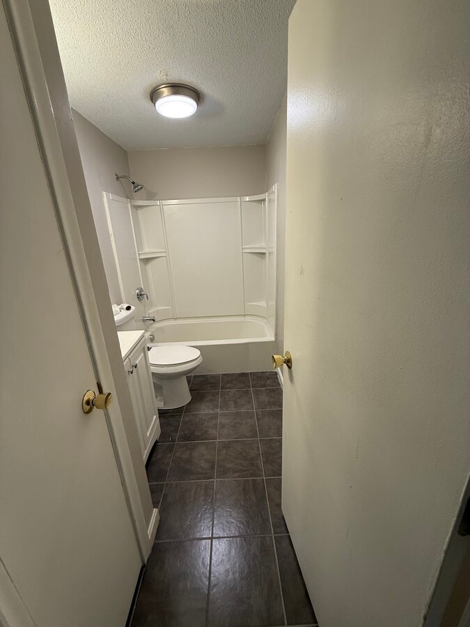 Photo - 1 Charleston Ave Unit Londonderry # 18