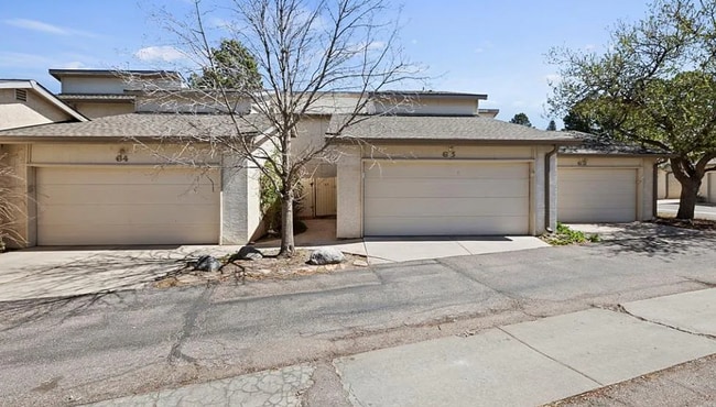 Building Photo - 3330 Templeton Gap Rd