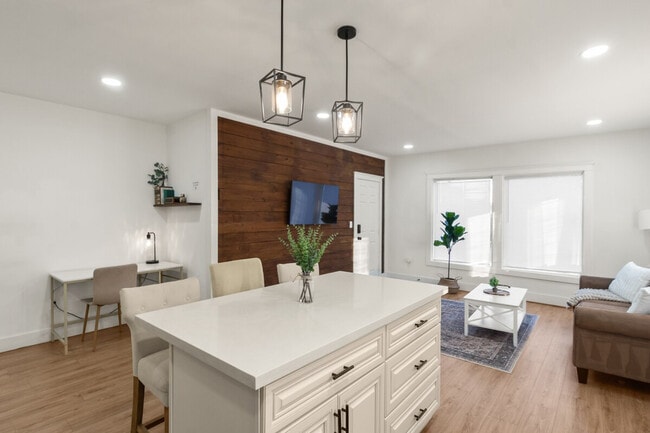 102 Lockwood Dr Unit SI ID1609779P