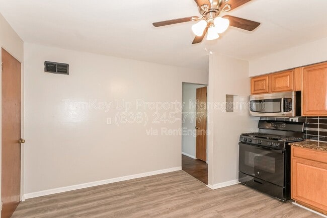 Photo - 1225 Senate Dr