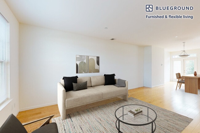 Photo - 998 Stewart Ave Unidad FL2-ID3111A