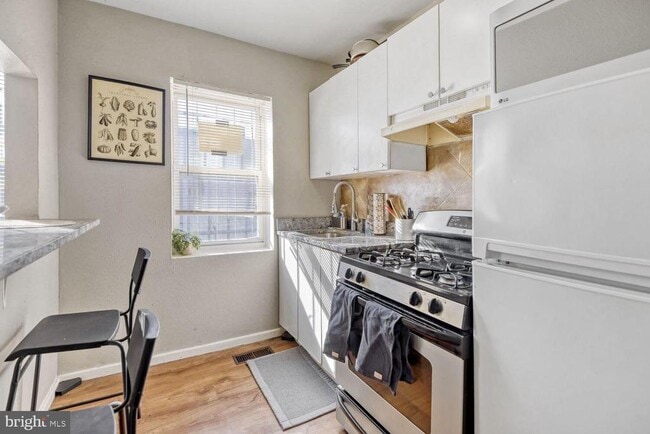 Photo - 400 N Rose St