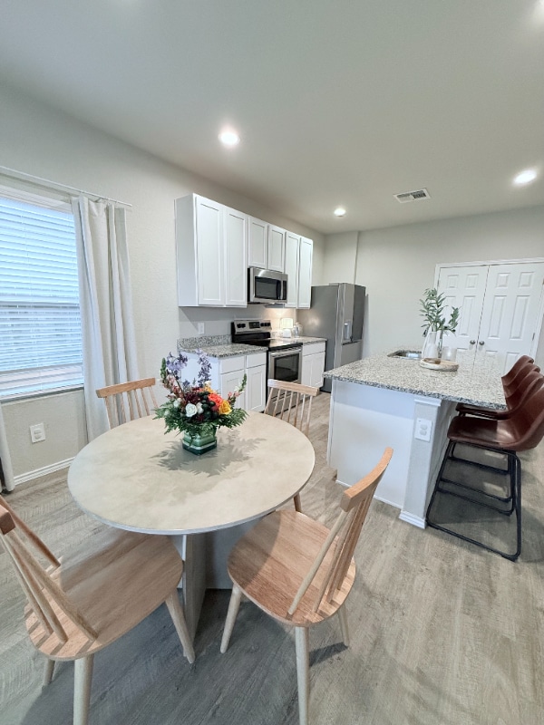 Photo - 518 Pleasanton Way