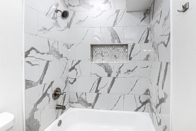Building Photo - 9711 Linkmeadow Ln Unit True