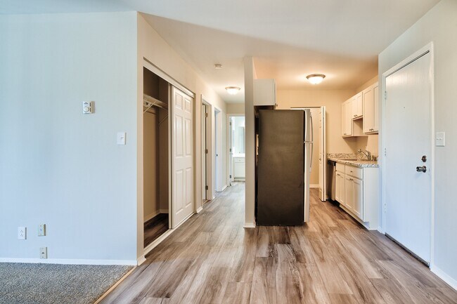 Glen Hills Apartments