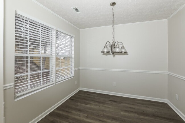 Photo - 93 Gleneagles Way