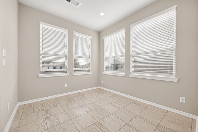 Photo - 9442 Starlight Oak Dr