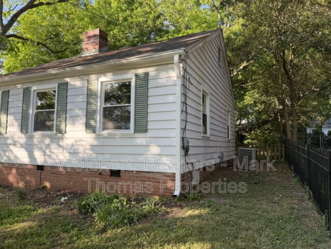 Photo - 1801 Forest Rd