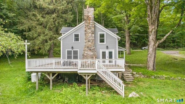 Photo - 317 Skiff Mountain Rd