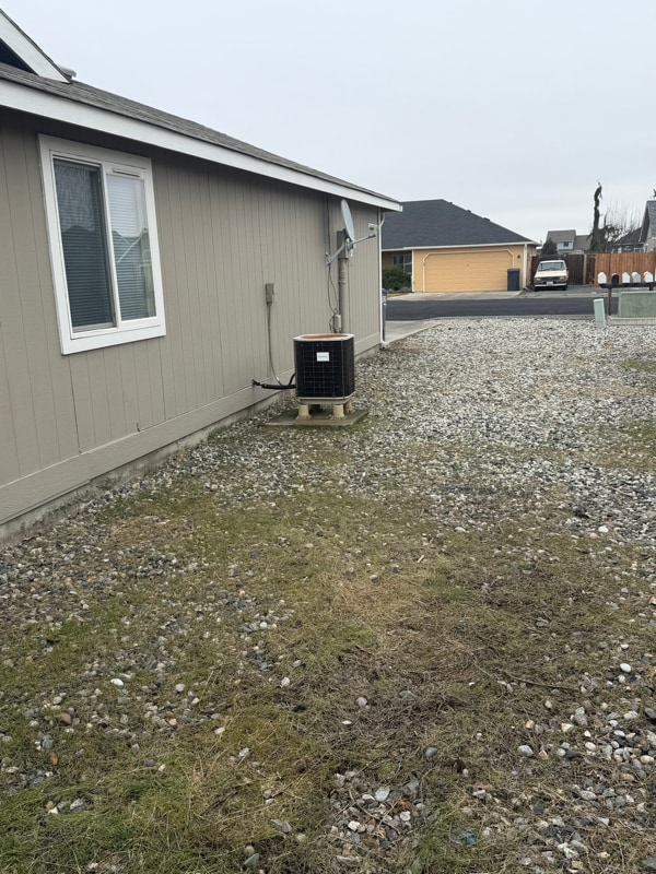 Photo - 223 Ivy St SE