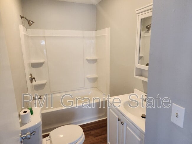 Photo - 8 Beacon St Unit 8B