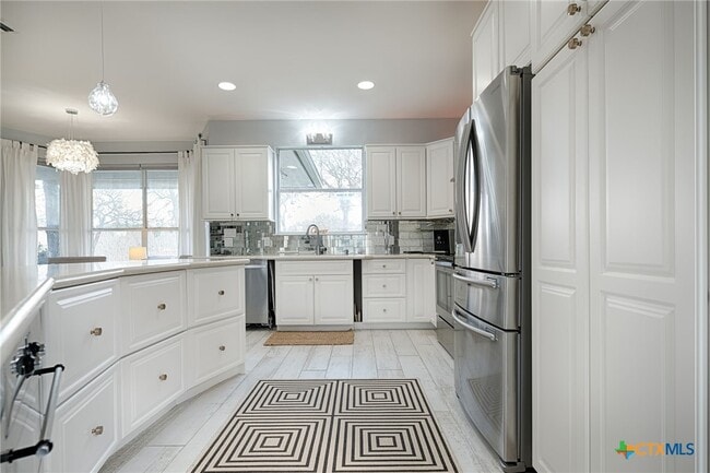 Building Photo - 30209 Oak Tree Dr Rental