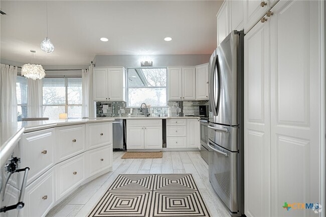 Building Photo - 30209 Oak Tree Dr Rental