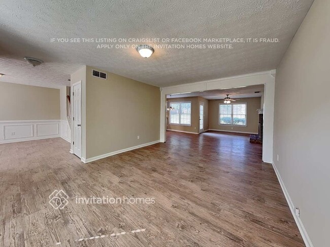 Photo - 3925 Riversong Dr NW