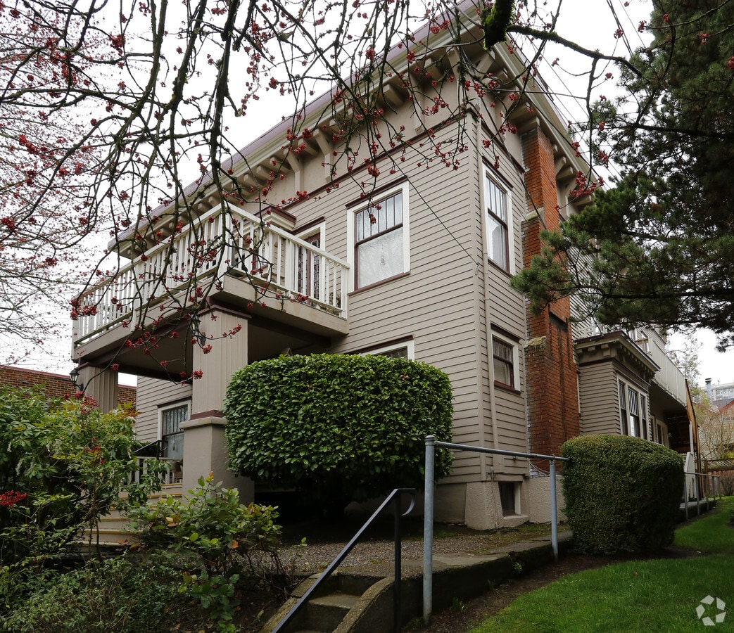 Photo - Thurman Apartments