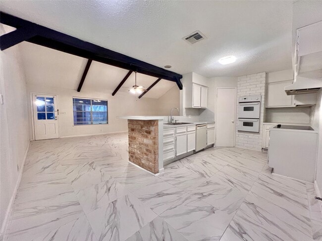 Photo - 23111 Bayleaf Dr