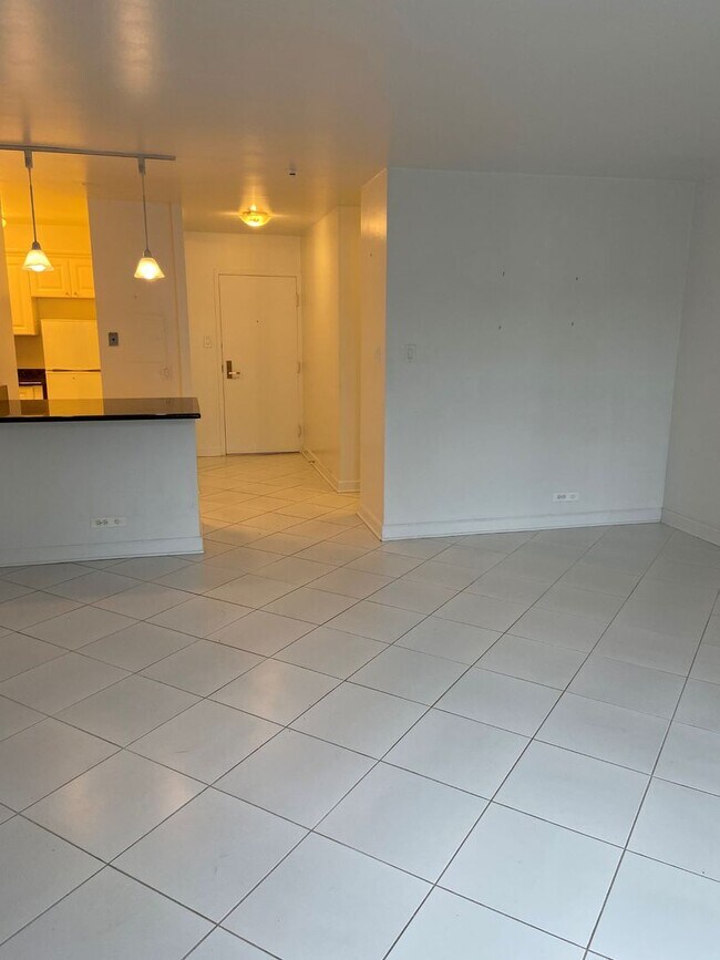 Photo - 777 N Michigan Ave Unit 2005