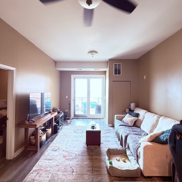 Photo - Boutique Lakeview 1 Bed Condo - Available June 1st Unidad 1507