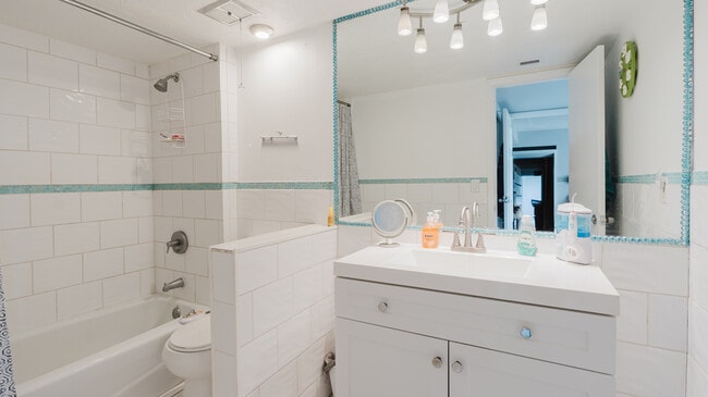 Photo - 1500 Presidential Way Unit YorkTown