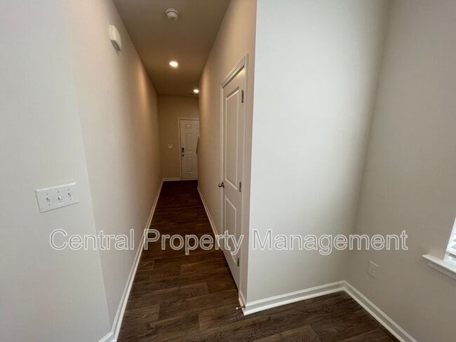 Photo - 302 Sea Isle Pl