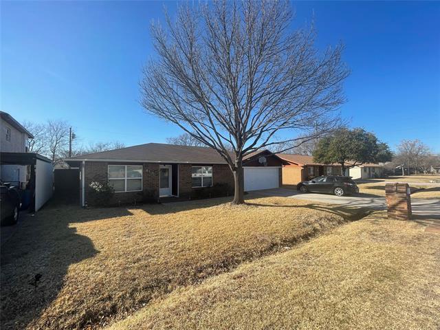 Building Photo - 817 Bullock Dr
