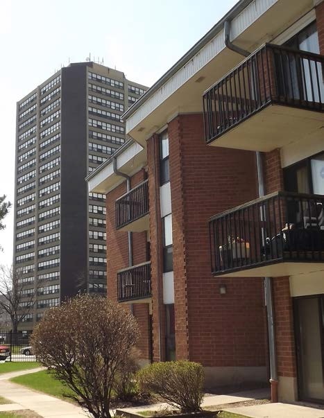 Photo - Damen Court Apartments