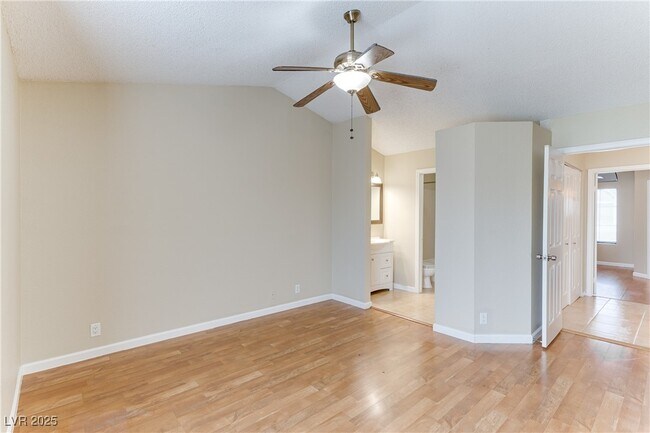 Photo - 5037 Souza Dr