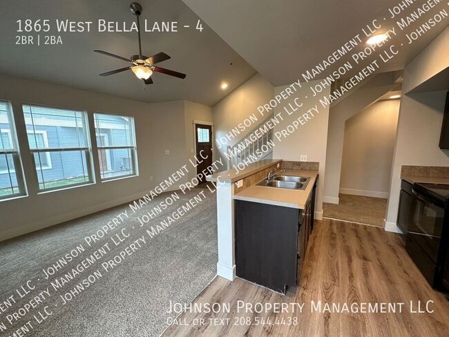 Photo - 1865 W Bella Ln Unit 4