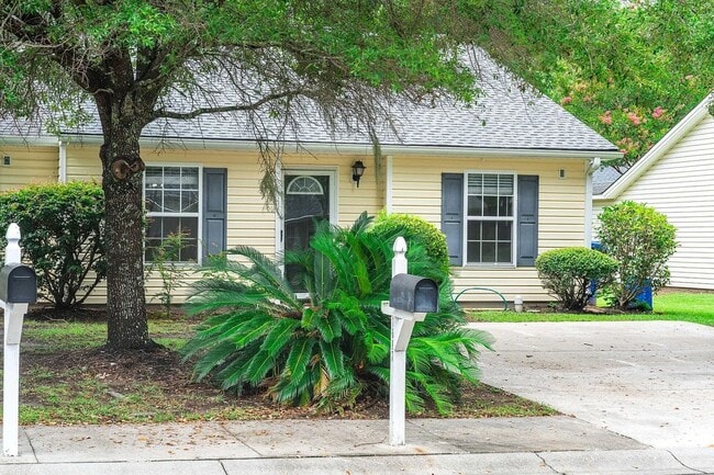 Photo - Available now. Great 2 BR/2 BA PARTIALLY FURNISHED Home in Meridian Place!