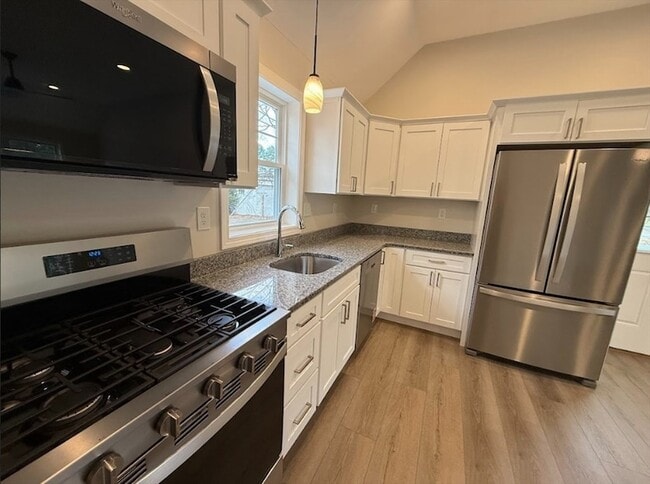 Photo - 265 Dunstable Rd