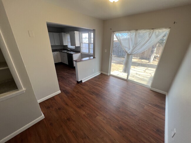 Photo - 1236 Wilshire Ave