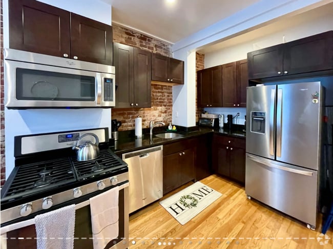 Building Photo - 322 Western Ave Unit 3 Rental