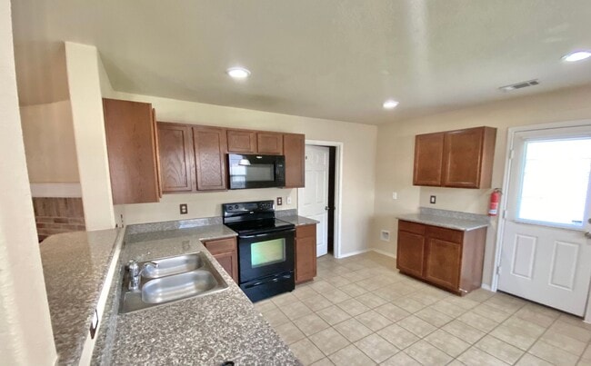 Photo - Open Floorplan and Amazing Resort Style Community!