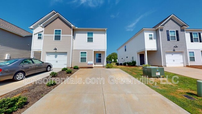 Building Photo - 126 Adger Rd Rental