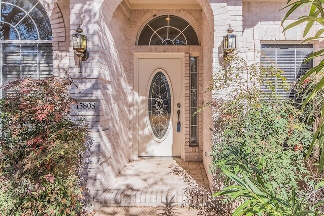 15808 Chatham Wood Dr