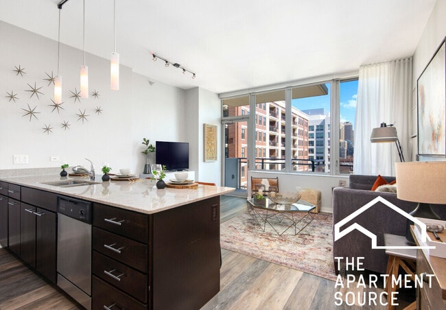 Photo - 469 W Huron St Unit 2BD2BA