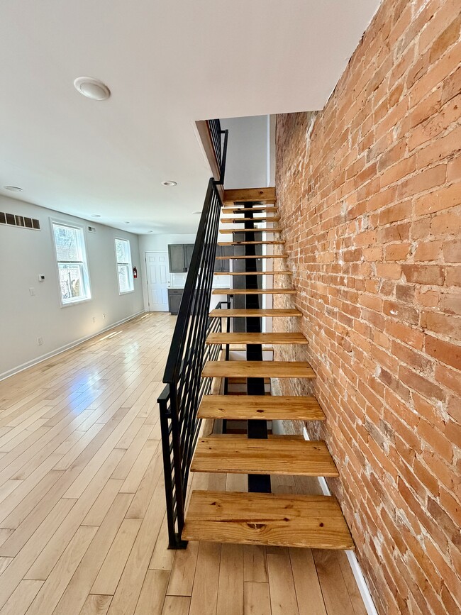 Photo - 2802 Agate St