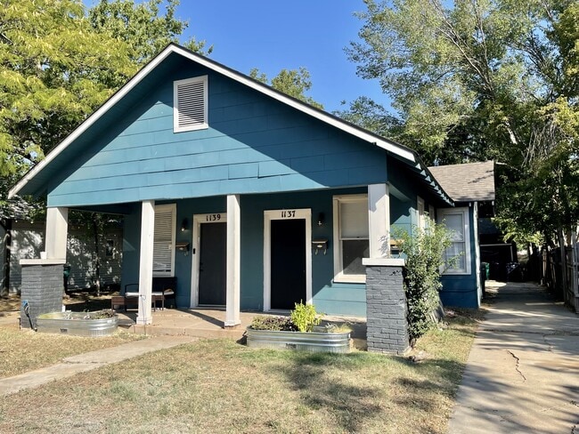 Building Photo - 1137 NW 44th St