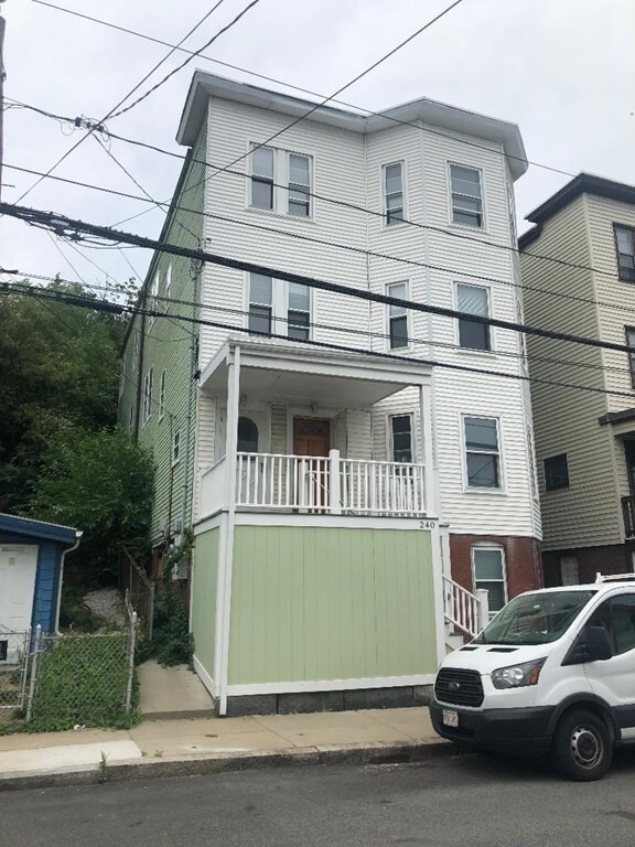 Building Photo - 240 Leyden St Unit 3