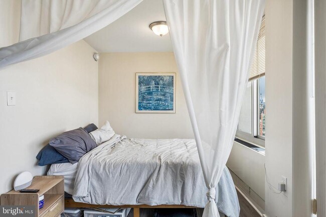 Photo - 604 S Washington Square Unit 2904