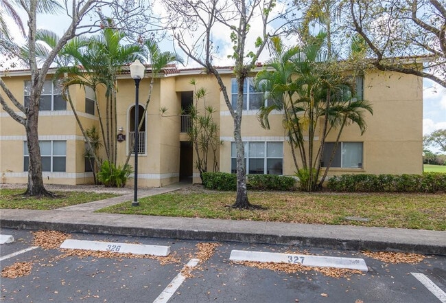Building Photo - 417 Vista Isles Dr Unit 2322