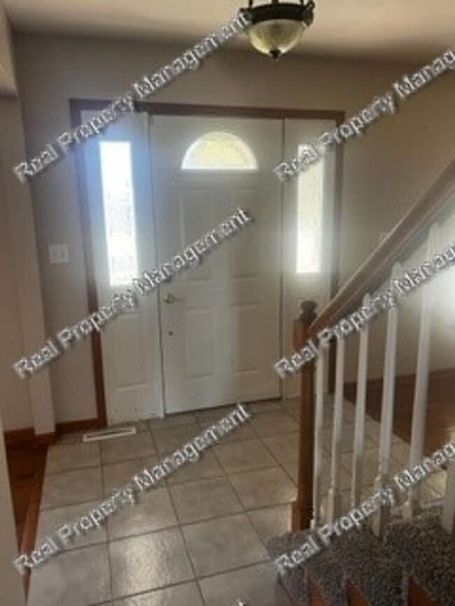 Photo - Four Bed SFH in Autumn Chase