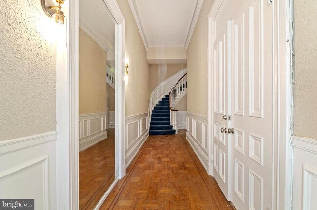 Photo - 919 St Paul St Unit 3FL