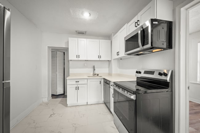 Photo - 3524 Boulevard Unit 4