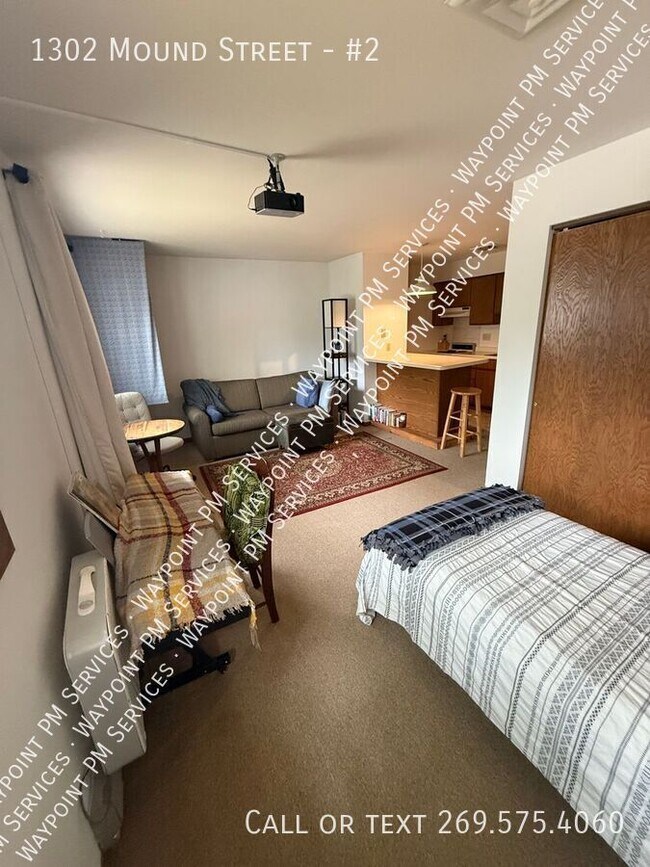 Photo - 1302 Mound St Unit #2