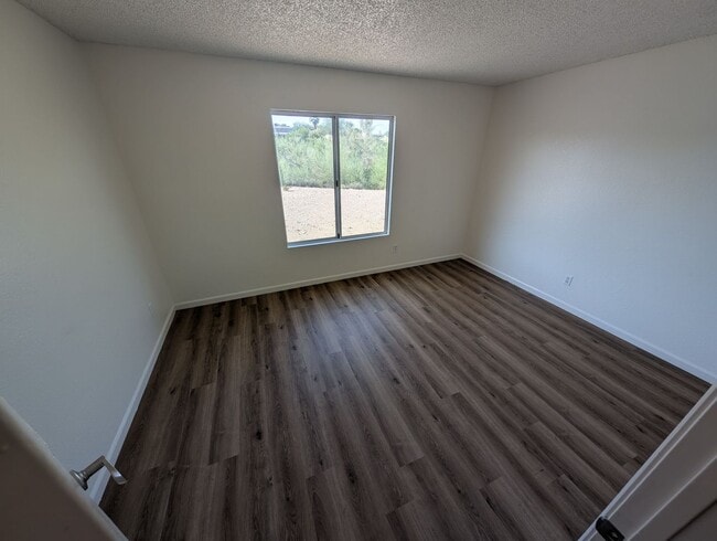 Photo - 1430 N Leawood Pl